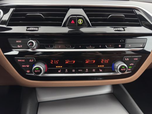 BMW 5 Serie Touring 530e Business Edition Plus (Plug-in) (INCL-BTW) *LEATHER | FULL-LED | MEMORY-PACK | HEATE... ActivLease financial lease