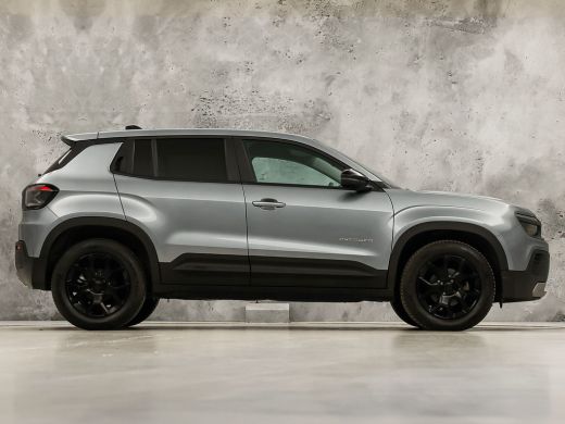 Jeep Avenger 1.2 Altitude Sports (VIRTUAL COCKPIT, APPLE CARPLAY, GROOT NAVI, 360 CAMERA, SPORTSTOELEN, ADAPTI... ActivLease financial lease