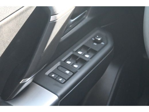 Jeep Compass First Edition 74 kWh Tot 8 Jaar Garantie! 99%SOH! | Premium + Convenience Pack | Warmtepomp | Mas... ActivLease financial lease