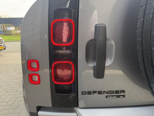 Land Rover Defender 2.0 D240 110 S | 3/6/12MND GARANTIE | GRIJSKENTEKEN| PANO | CRUISE | LED | CARPLAY | DAB | NAVI |... ActivLease financial lease