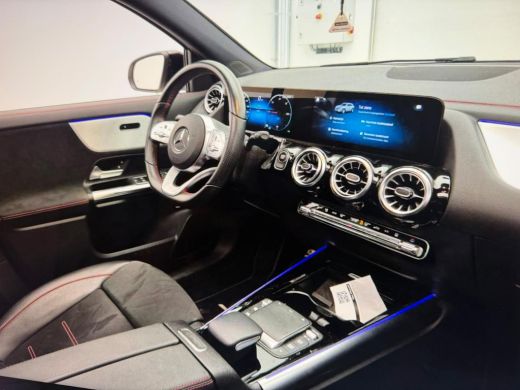 Mercedes-Benz EQA 250 Business Solution AMG 67 kWh | Elektrisch glazen panorama-dak | Voorstoelen verwarmd | Keyles... ActivLease financial lease