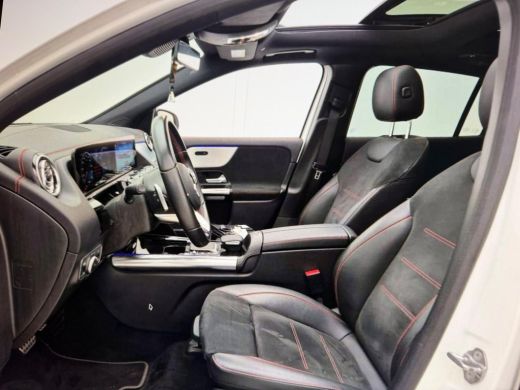 Mercedes-Benz EQA 250 Business Solution AMG 67 kWh | Elektrisch glazen panorama-dak | Voorstoelen verwarmd | Keyles... ActivLease financial lease