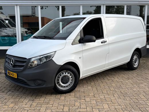 Mercedes-Benz Vito 111 CDI Lang | Trekhaak | 3 Zitplaatsen | Bluetooth | Airco ActivLease financial lease