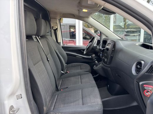 Mercedes-Benz Vito 111 CDI Lang | Trekhaak | 3 Zitplaatsen | Bluetooth | Airco ActivLease financial lease
