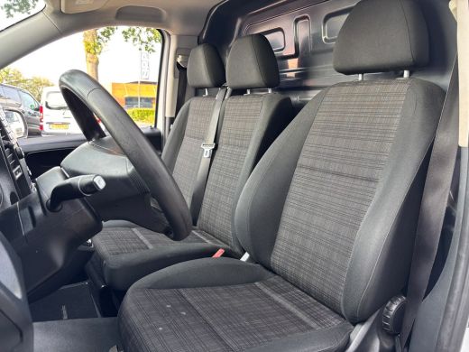 Mercedes-Benz Vito 111 CDI Lang | Trekhaak | 3 Zitplaatsen | Bluetooth | Airco ActivLease financial lease