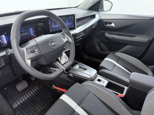 Opel Frontera 1.2 Turbo Hybrid GS / Navigatie / Camera / Parkeersensoren / Stuur -en Stoelverwarmd / Dodehoek /... ActivLease financial lease