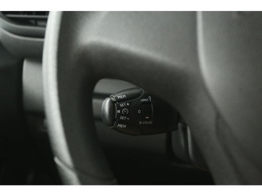Opel Vivaro-e L3H1 75 kWh | Snelladen | SOH 94% | Airco | Cruise | Carplay | 3 Zits | Parkeersens. ActivLease financial lease