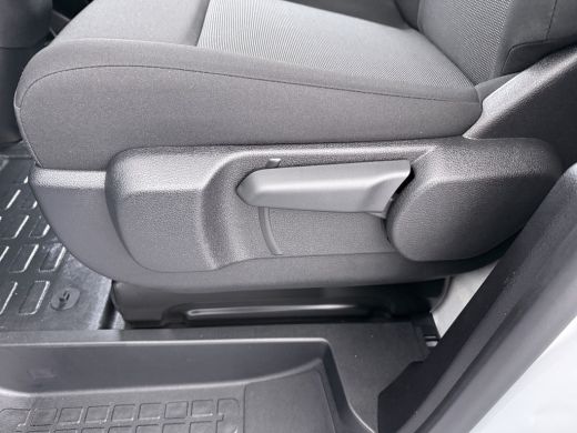Opel Vivaro-e Electric L2 | ND | Elektrisch bedienbare en verwarmde buitenspiegels | Ge&iuml;soleerde comfort scheid... ActivLease financial lease