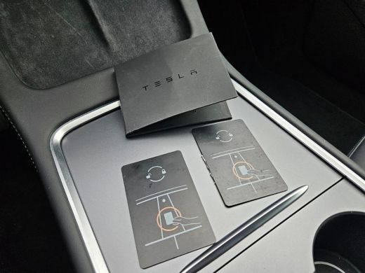 Tesla Model Y RWD 58 kWh | Panoramadak | Stoelverwarming | Keyless | Dodehoek detectie | | Cruise control adapt... ActivLease financial lease
