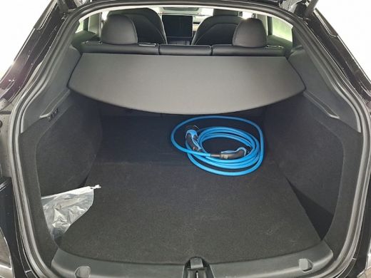 Tesla Model Y RWD 58 kWh | Panoramadak | Voorstoelen verwarmd | Keyless | Dodehoek detectie | Cruise control ad... ActivLease financial lease