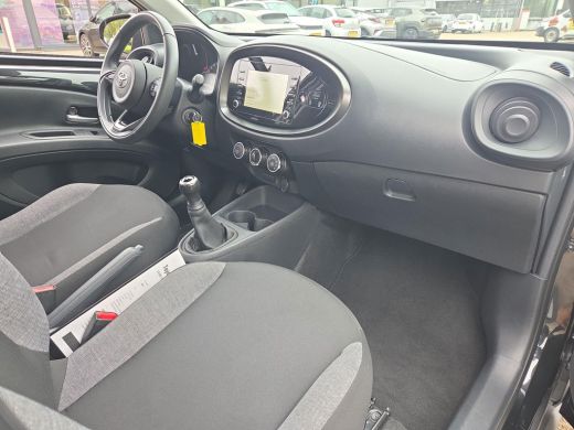 Toyota Aygo X 1.0 VVT-i MT Play | Apple CarPlay | Adaptive Cruise | BTW Auto | Rijklaar incl. garantie | ActivLease financial lease
