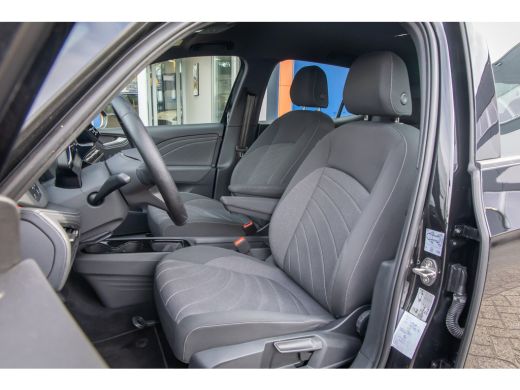 Volkswagen ID.3 Pro 59 kWh | Apple Carplay/Android Auto | Cruise Control Adaptief | Climate | DAB | Parkeersensor... ActivLease financial lease