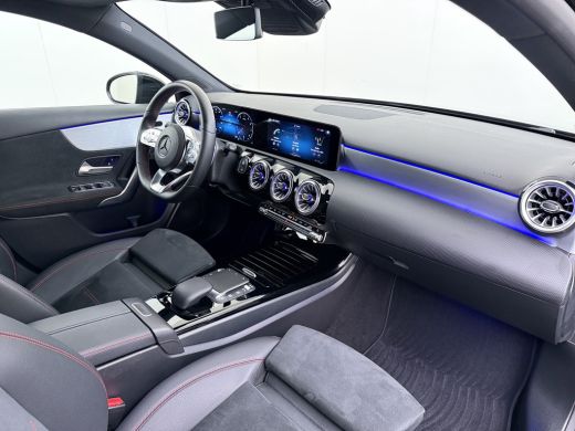 Mercedes-Benz A-Klasse 180 AMG line | Night Sfeer ActivLease financial lease