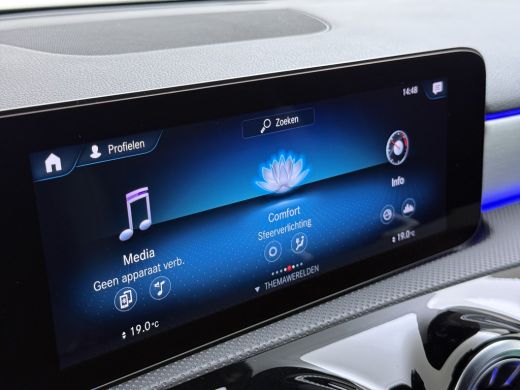 Mercedes-Benz A-Klasse 180 AMG line | Night Sfeer ActivLease financial lease