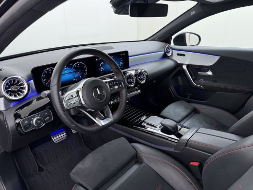 Mercedes-Benz A-Klasse 180 AMG line | Night Sfeer ActivLease financial lease