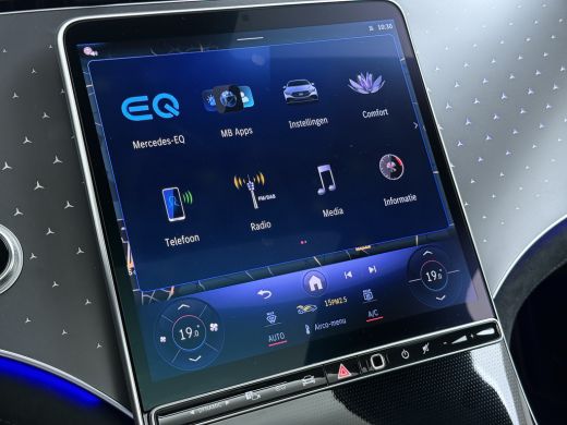 Mercedes-Benz EQE EQE 300 AMG Line 90 kWh | Luchtvering Pano Memory ActivLease financial lease