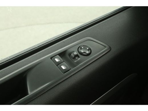 Opel Vivaro Citro&euml;n Jumpy 2.0 BlueHDI 145PK L3H1 | DC | 6 Zits |  Airco | Cruise | Trekhaak | Carplay | Navi ActivLease financial lease