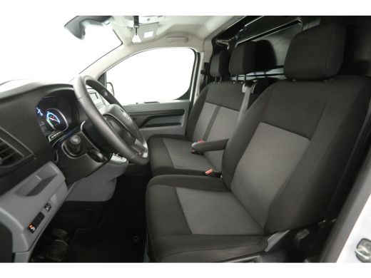 Opel Vivaro-e 75 kWh L3H1 Long Range | Snelladen | SOH 91% | Airco | Cruise | 3 Zits | Parkeersens. ActivLease financial lease