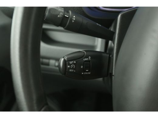 Opel Vivaro-e 75 kWh L3H1 Long Range | Snelladen | SOH 91% | Airco | Cruise | 3 Zits | Parkeersens. ActivLease financial lease