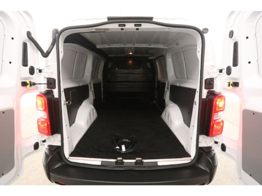 Opel Vivaro-e 75 kWh L3H1 Long Range | Snelladen | SOH 91% | Airco | Cruise | 3 Zits | Parkeersens. ActivLease financial lease