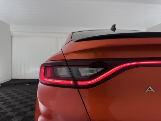 Renault Arkana 1.6 E-Tech Hybrid 145 R.S. Line (INCL-BTW) Aut. *LEATHER | FULL-LED | BLINDSPOT | CAMERA | BOSE-A... ActivLease financial lease