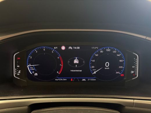 Volkswagen T-Roc 1.5 TSI Life Edition Camera | Climate | Adaptieve Cruise | Carplay | Digitaal Dashboard | Parkeer... ActivLease financial lease