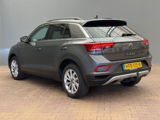 Volkswagen T-Roc 1.5 TSI Life Edition Camera | Climate | Adaptieve Cruise | Carplay | Digitaal Dashboard | Parkeer... ActivLease financial lease