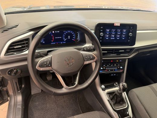 Volkswagen T-Roc 1.5 TSI Life Edition Camera | Climate | Adaptieve Cruise | Carplay | Digitaal Dashboard | Parkeer... ActivLease financial lease