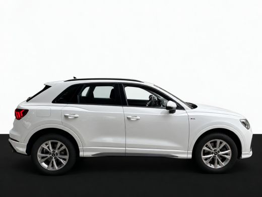 Audi Q3 45 TFSIe 245PK HYBRID S-TRONIC S-LINE PRO-LINE CARPLAY/NAVI/LED/ VIRTIUEEL ActivLease financial lease
