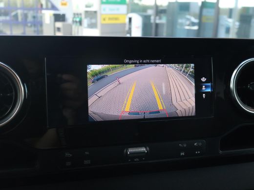 Mercedes-Benz Sprinter 319 3.0 CDI V6 190 PK AUT. L2H2 + 2 SCHUIFDEUREN | 3500 KG TREKHAAK | BREEDBEELD MBUX NAVIGATIE ActivLease financial lease
