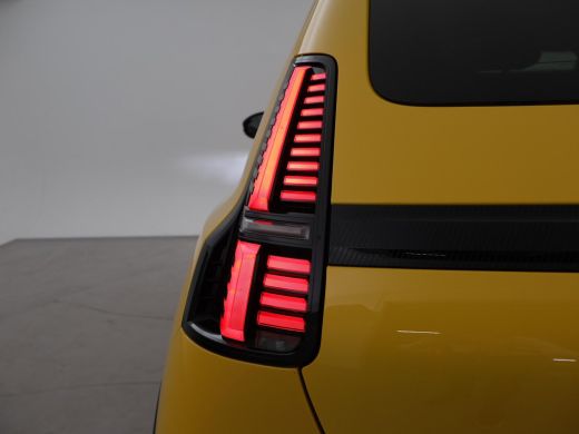 Renault 5 COMFORT RANGE TECHNO 52 kWh 150 PK *NIEUW* DIRECT LEVERBAAR + WINTER PACK | SFEERVERLICHTING ActivLease financial lease