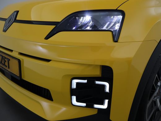 Renault 5 COMFORT RANGE TECHNO 52 kWh 150 PK *NIEUW* DIRECT LEVERBAAR + WINTER PACK | SFEERVERLICHTING ActivLease financial lease