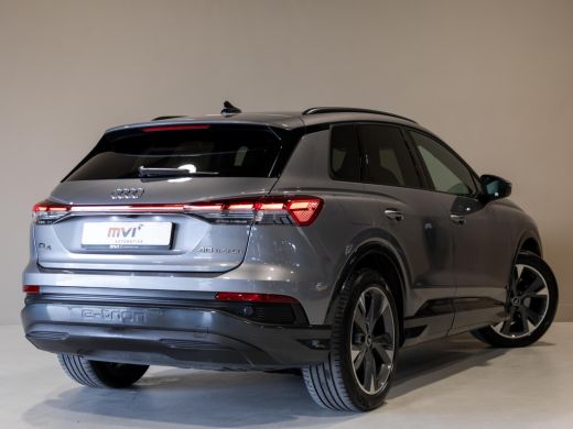 Audi Q4 e-tron 40 Launch edition Advanced Plus 77 kWh SOH 91% / 204pk / Panorama dak / Warmtepomp / Head-up disp... ActivLease financial lease