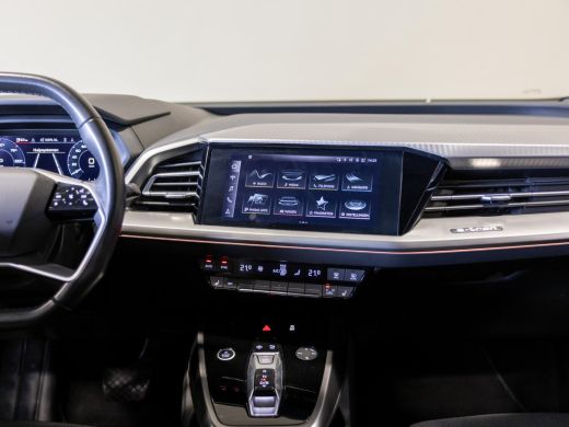 Audi Q4 e-tron 40 Launch edition Advanced Plus 77 kWh SOH 91% / 204pk / Panorama dak / Warmtepomp / Head-up disp... ActivLease financial lease