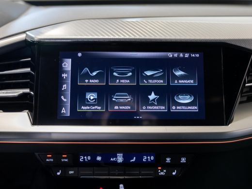 Audi Q4 e-tron 40 Launch edition Advanced Plus 77 kWh SOH 91% / 204pk / Panorama dak / Warmtepomp / Head-up disp... ActivLease financial lease
