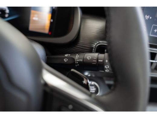 Jeep Avenger 1.2 e-Hybrid Longitude | Adaptive Cruise Controle | Navigatie | Parkeersensoren | LED | Apple Car... ActivLease financial lease