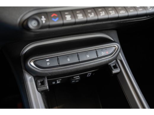 Jeep Avenger 1.2 e-Hybrid Longitude | Adaptive Cruise Controle | Navigatie | Parkeersensoren | LED | Apple Car... ActivLease financial lease