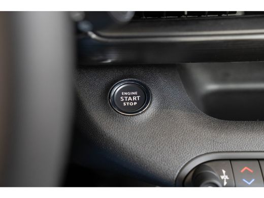 Jeep Avenger 1.2 e-Hybrid Longitude | Adaptive Cruise Controle | Navigatie | Parkeersensoren | LED | Apple Car... ActivLease financial lease