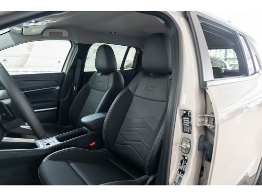 Jeep Avenger 1.2 e-Hybrid Summit | Camera | Elektrische Achterklep | Navigatie | Apple Carplay & Android Auto ... ActivLease financial lease
