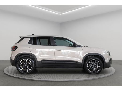 Jeep Avenger 1.2 e-Hybrid Summit | Camera | Elektrische Achterklep | Navigatie | Apple Carplay & Android Auto ... ActivLease financial lease