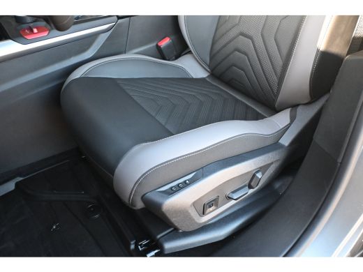 Jeep Compass First Edition 74 kWh Tot 8 Jaar Garantie! Premium + Convience Pack | Vol-Leder | Warmtepomp | Ada... ActivLease financial lease