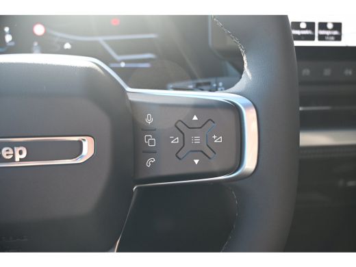 Jeep Compass First Edition 74 kWh Tot 8 Jaar Garantie! Premium + Convience Pack | Vol-Leder | Warmtepomp | Ada... ActivLease financial lease