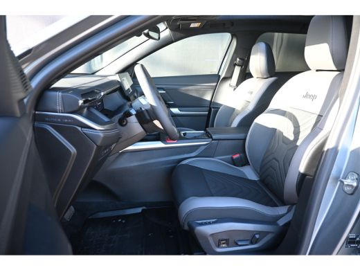 Jeep Compass First Edition 74 kWh Tot 8 Jaar Garantie! Premium + Convience Pack | Vol-Leder | Warmtepomp | Ada... ActivLease financial lease