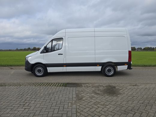 Mercedes-Benz Sprinter 315 1.9 CDI L2 H2 RWD - 150 Pk - Euro 6 - Navi - ParkeerCamera - Cruise Control ActivLease financial lease