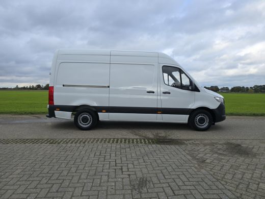 Mercedes-Benz Sprinter 315 1.9 CDI L2 H2 RWD - 150 Pk - Euro 6 - Navi - ParkeerCamera - Cruise Control ActivLease financial lease