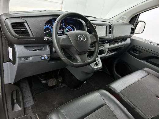 Toyota ProAce Compact SOH 92% / 3Pers. / Pdc+Camera / Navigatie/ Airco / Cruise-ctr. / Apk 11-2027 ActivLease financial lease