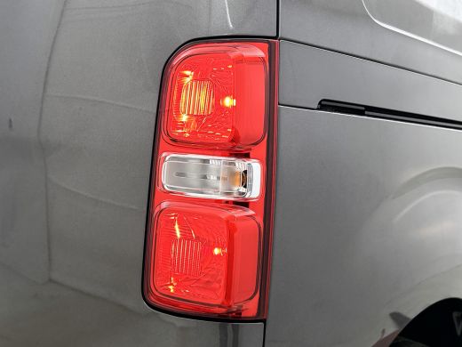 Toyota ProAce Compact SOH 92% / 3Pers. / Pdc+Camera / Navigatie/ Airco / Cruise-ctr. / Apk 11-2027 ActivLease financial lease