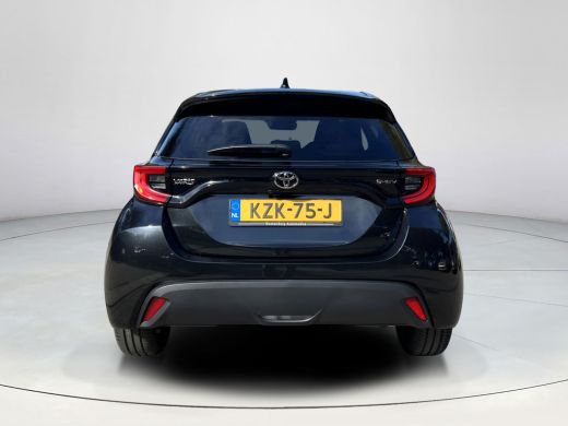 Toyota Yaris 1.5 Hybrid 115 Dynamic ActivLease financial lease