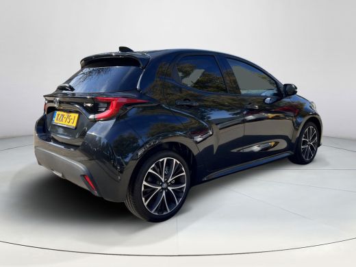 Toyota Yaris 1.5 Hybrid 115 Dynamic ActivLease financial lease