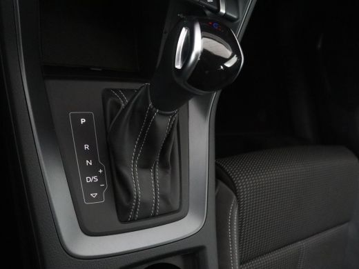 Audi Q3 45 TFSI e S edition SOH 94,1% | S-Line | Navigatie | Parkeerhulp | LED | ActivLease financial lease